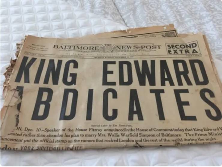 newspaper - Baltimore NewsPost Second Extra King Edward Bdicates The New Dn. Dec. 10.Speaker of the House Fitzroy announced in the House of Commons today that King Edward cated rather than abandon his plan to marry Mrs. Wallis Warfield Simpson of Baltimor