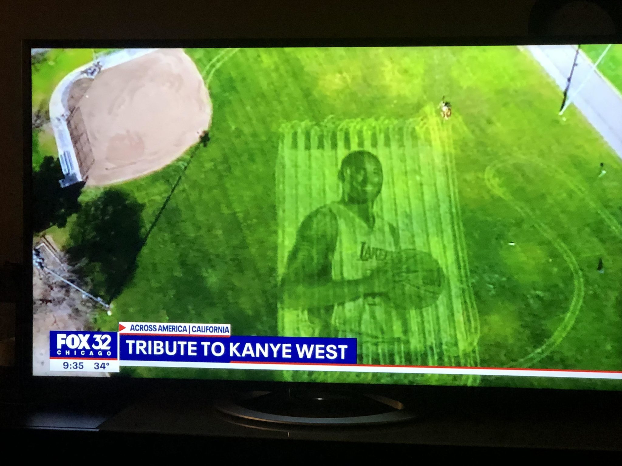 dumb people - tribute to kanye west - Across America California FOX32 Tribute To Kanye West Chicago 34