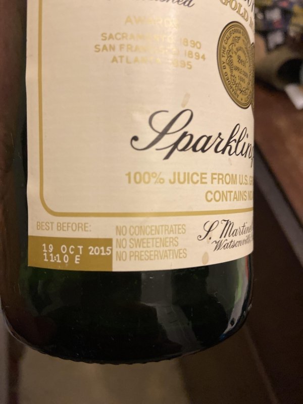 drink - Sacr San Fr 3.30 1894 Califo Atl 35 Sparkle 100% Juice From U.S.E Containsi Best Before No Concentrates S. Martin 1110 E No Sweeteners No Preservatives Watsennile