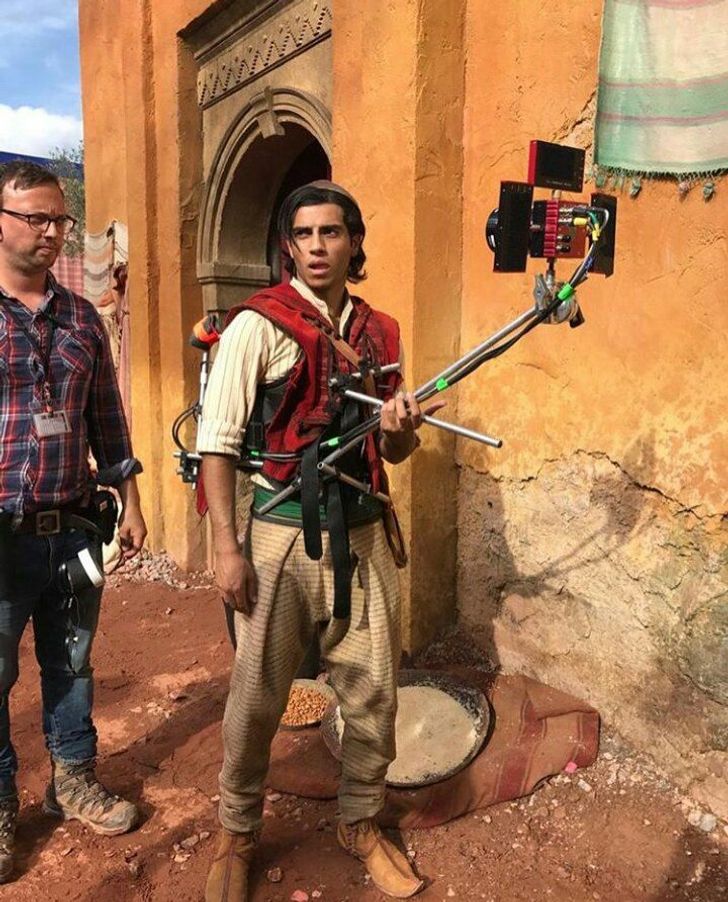 Mena Massoud (Aladdin), “At some point, Guy Ritchie decided that I should be an operator too.”
