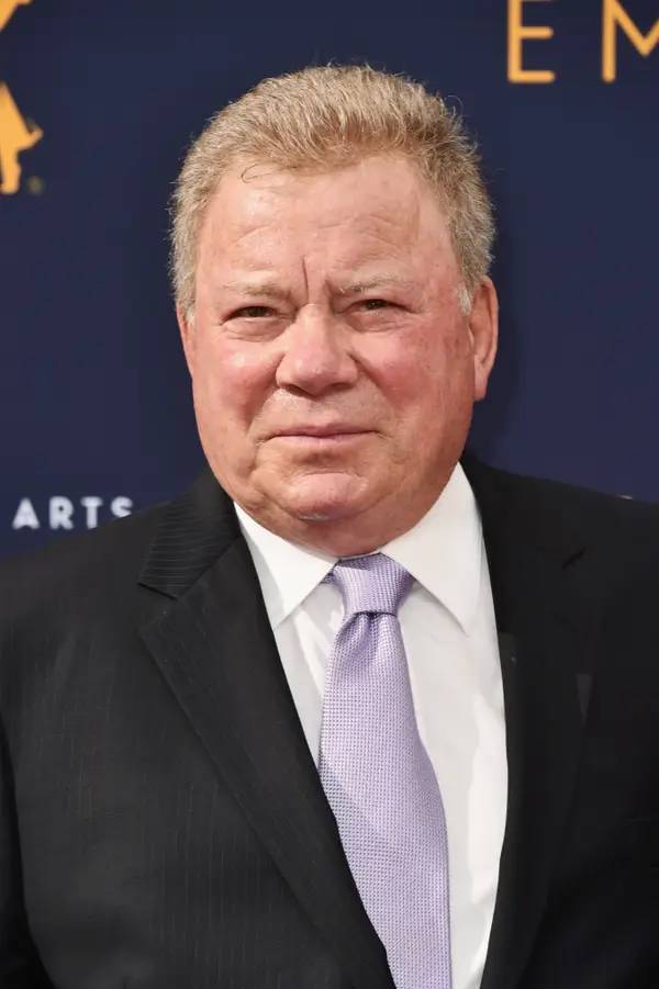 william shatner - Em Arts