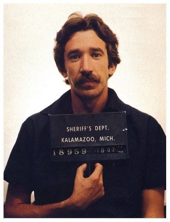 In 1978, Tim Allen was arrested for possession of 1.4 pounds of cocaine and was sentenced to 3–7 years in jail. He was let out on parole after 2 years and 4 months.