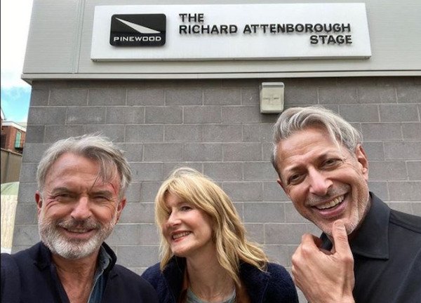 sam neill laura dern jeff goldblum - The Richard Attenborough Stage Pinewood