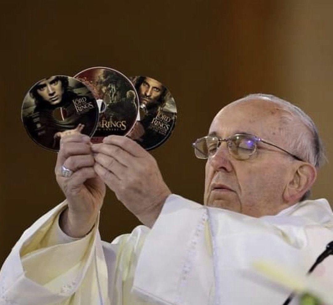 twilight pope meme - Word Uns Sonri Rings Is