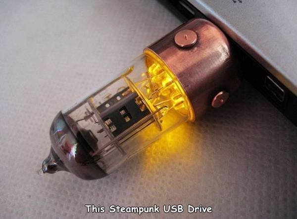 steampunk flash drive - This Steampunk Usb Drive