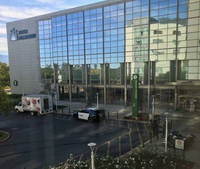 Covid Vaccine Being Delivered Via Ice Cream Trucks And Police Escort To A Hospital