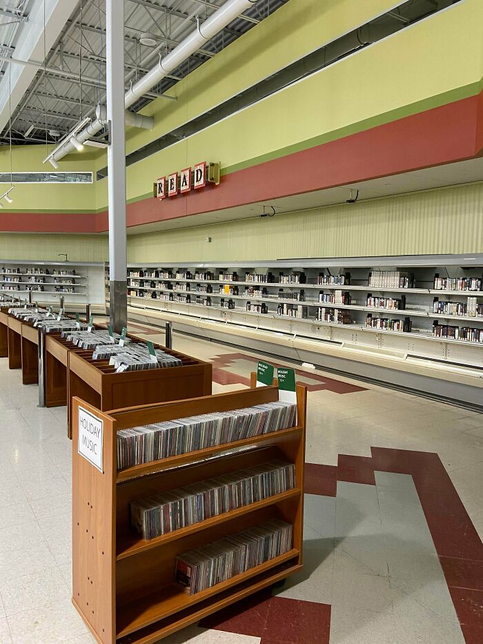 My Town’s Library Is Under Construction, So They’re Using An Old Grocery Store As The Temporary Library