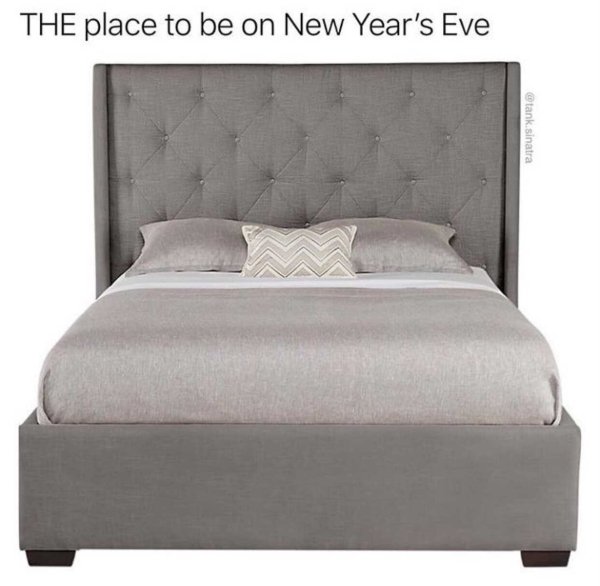 queen rooms to go beds - The place to be on New Year's Eve sinatra