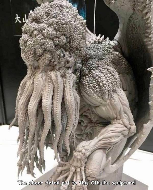 cthulhu sculpture - til The sheer detail put to this Cthulhu sculpture!