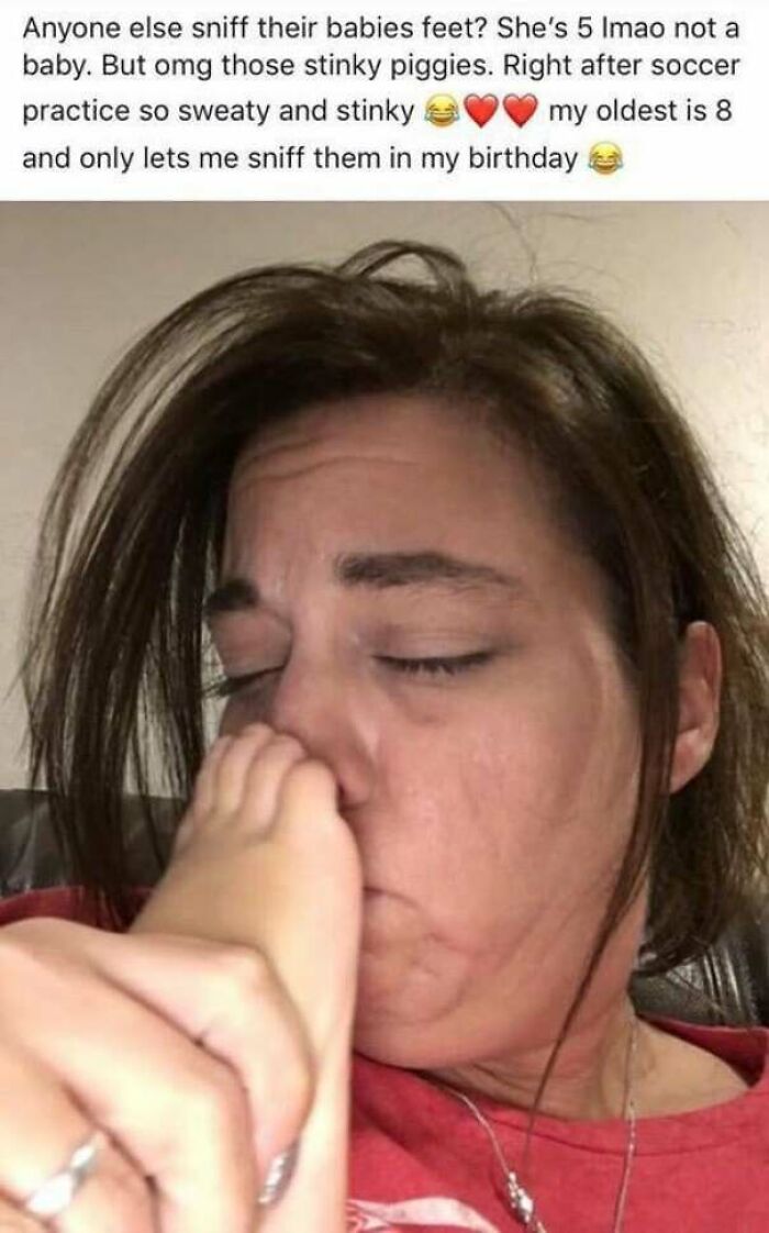 omg those stinky piggies - Anyone else sniff their babies feet? She's 5 Imao not a baby. But omg those stinky piggies. Right after soccer practice so sweaty and stinky my oldest is 8 and only lets me sniff them in my birthday