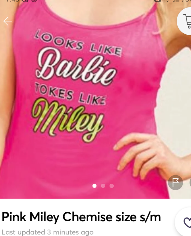 funny pics and memes - t shirt - Looks Like Barbie tokes like Miley