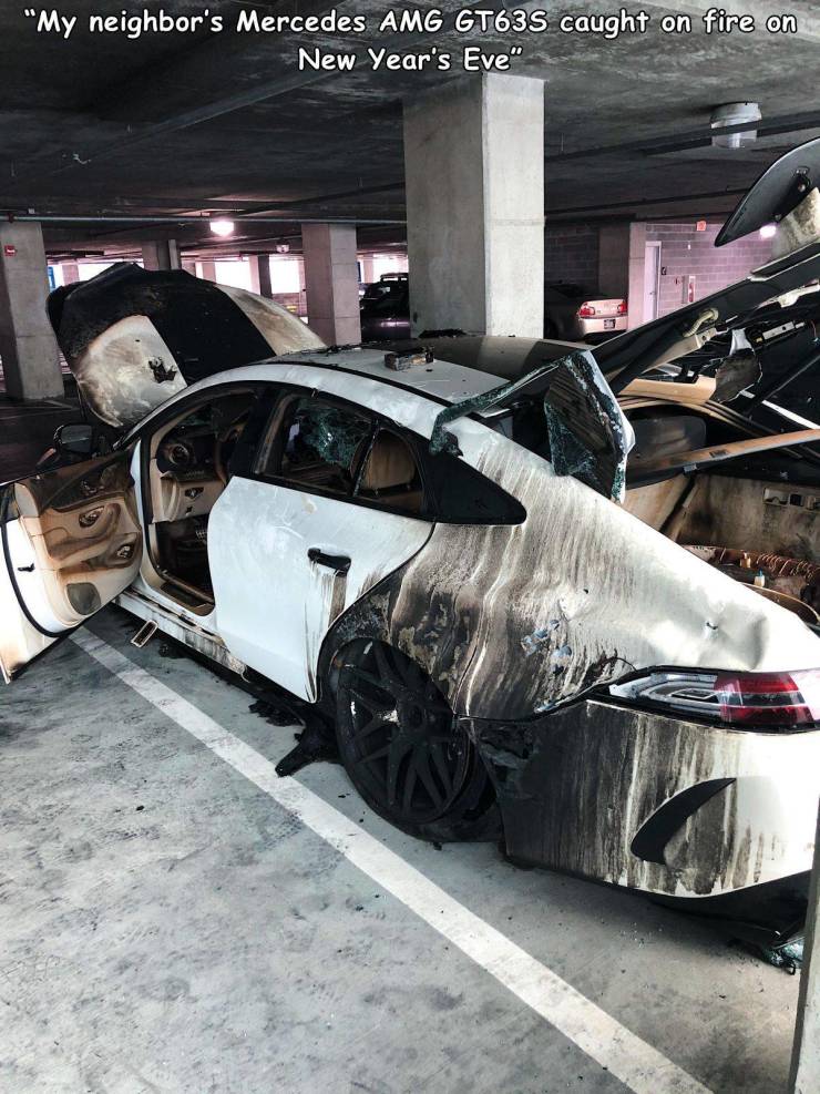 personal luxury car - "My neighbor's Mercedes Amg GT63S caught on fire on New Year's Eve"