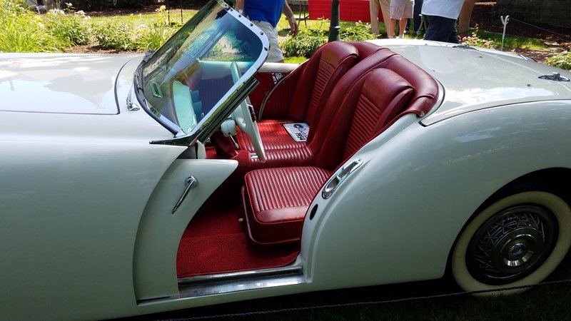 The 1954 Kaiser Darrin, the door slides into the front fender