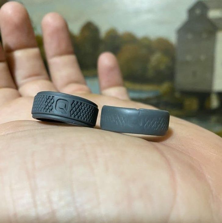 “Rubber wedding ring: 2 years of daily wear next to a new one”