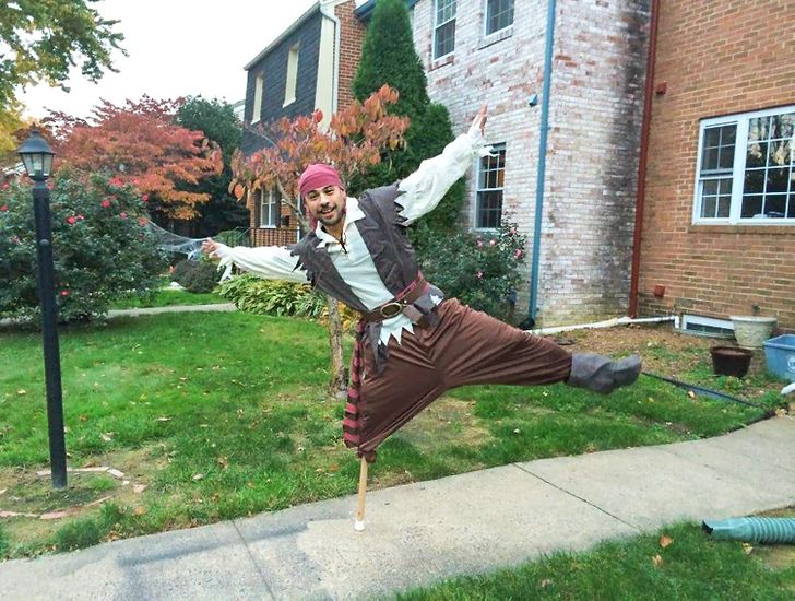 “Having a prosthetic for 27 of my 29 years, I finally decided to be a one-legged pirate. It was a hit.”