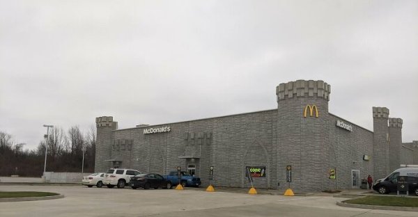 mcdonald's castle - M McDonald's come