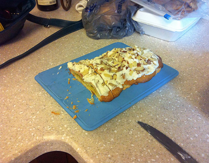 My Girlfriend's Grandma Thought The iPad Was A Cutting Board