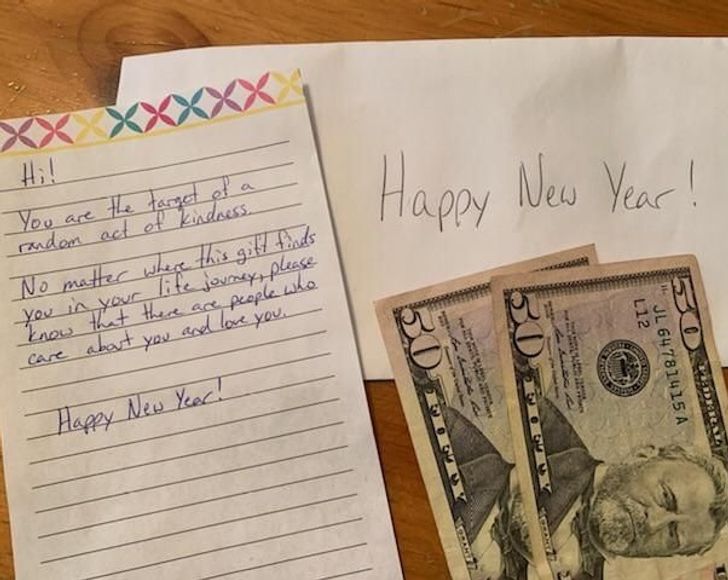 writing - Conds Xx Happy New Year! You are the target of a random act of kindness. No matter where this gift finds you in your life journey, please know that there are people who care about you and love you. L12 30 Jl 64781415 A Happy New Year!