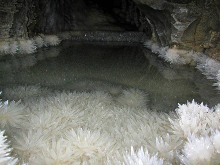 cave crystal pool