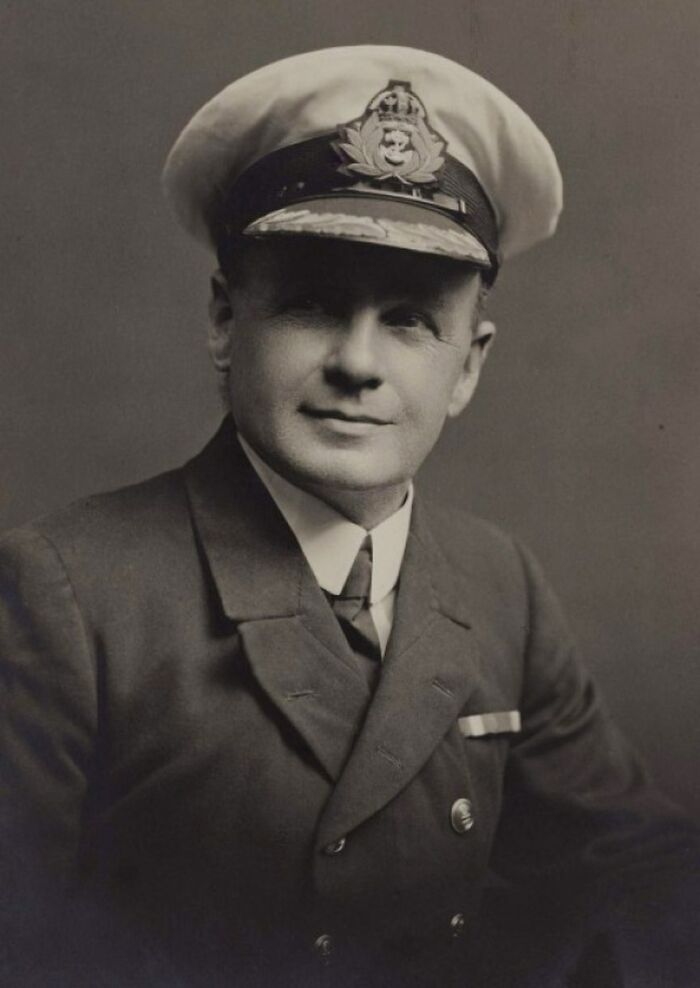 Til Charles Lightoller The Second Officer On The Titanic Stayed Onboard Untill The End. And Got Trapped Underwater Until A Boiler Explosion Blew Him Free. He Survived By Clinging To A Capsized Collapsible B. Later He Volunteered In Wwii And Helped Evacuate Over 120 Men From Dunkirk