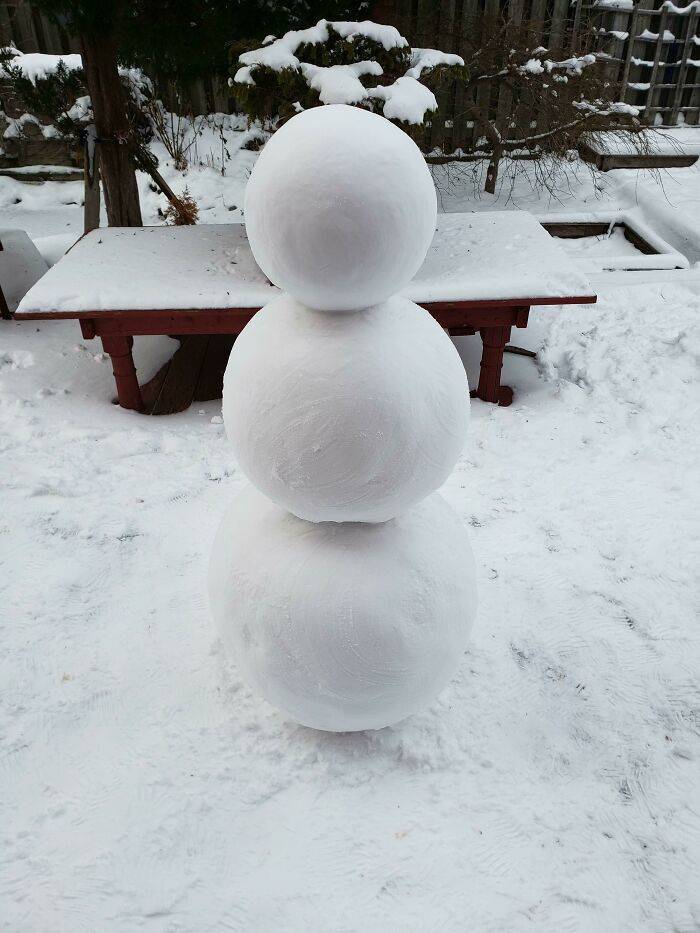 "I Made A Very Round Snowman"