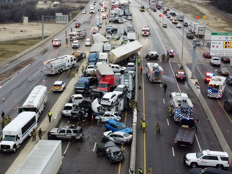 130 Car Pileup, 6 Dead in Fort Worth, Texas