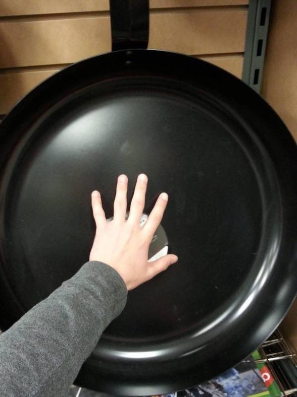 funny pics -- really big cast iron pan