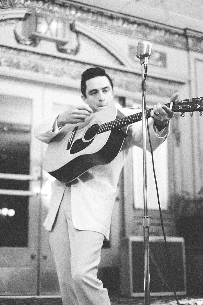 johnny cash black and white