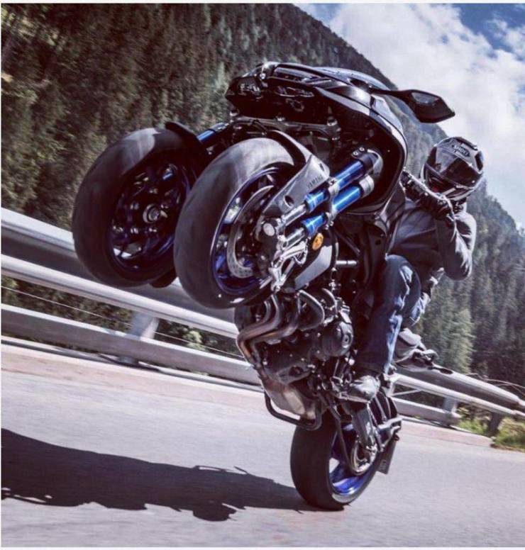 yamaha niken gt wheelie