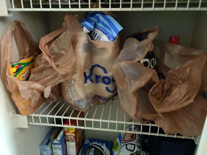 funny bad roommate pics - groceries put away still in the grocery bags