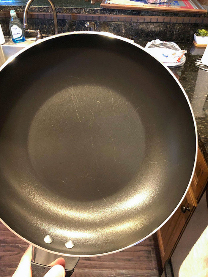 funny bad roommate pics - scratched non-stick pan