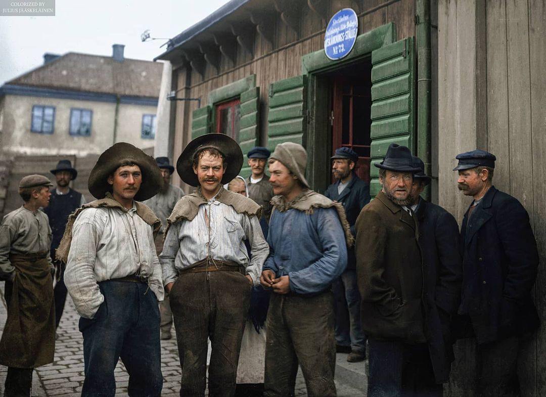 Colorized By Julius Jaskelainen Maped by 1.7%.