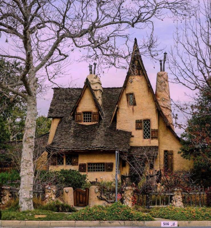 “There is a house near me that looks like it’s out of a fairytale.”