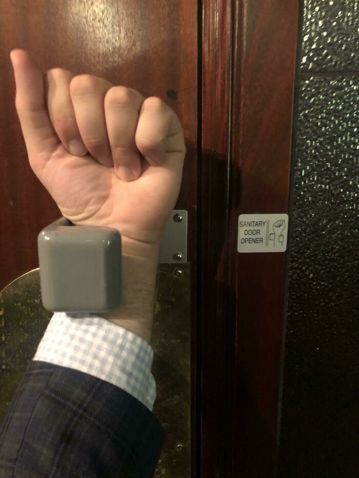 This Men’s Room In Quebec City Has A Door Opener So You Don’t Have To Touch The Handle