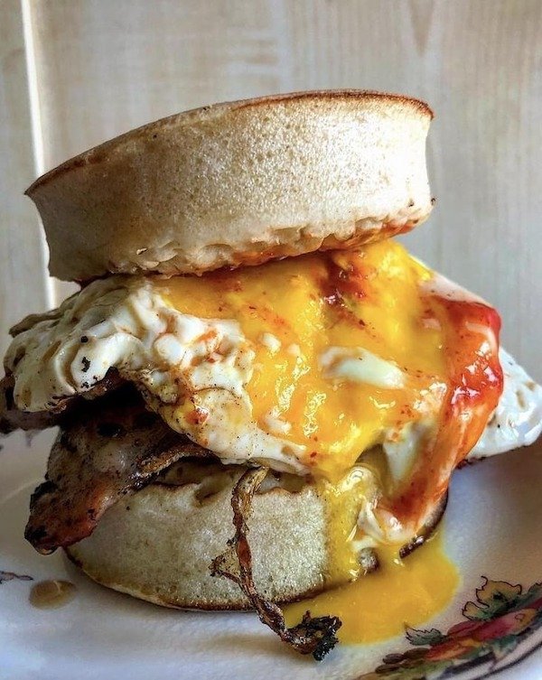 breakfast sandwich