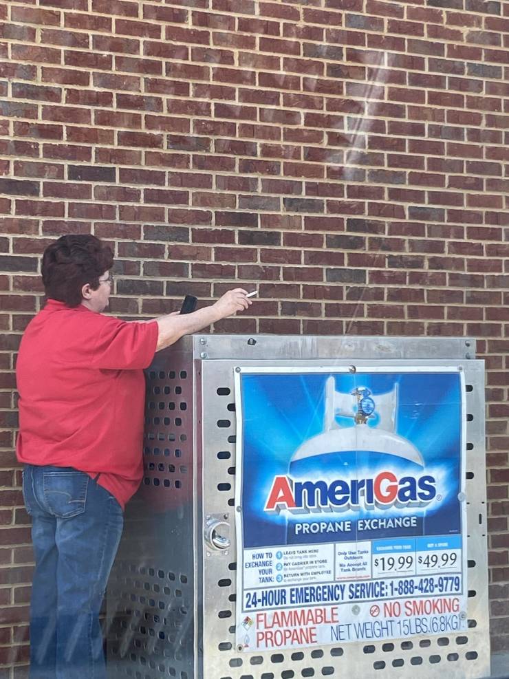 wall - 000 Americas Propane Exchange How To Learn Exchange Your Y Cassonne Tankom $19.99 $49.99 24Hour Emergency Service 18884289779 Flammable No Smoking Propane Net Weight 15LBS.G