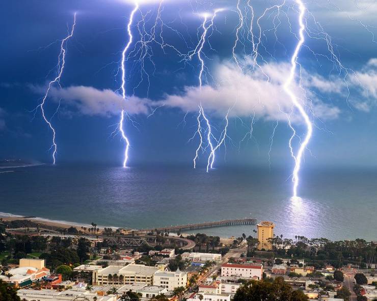 california lightning strikes