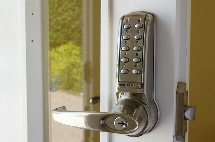 bad house guest habits - key pad lock door