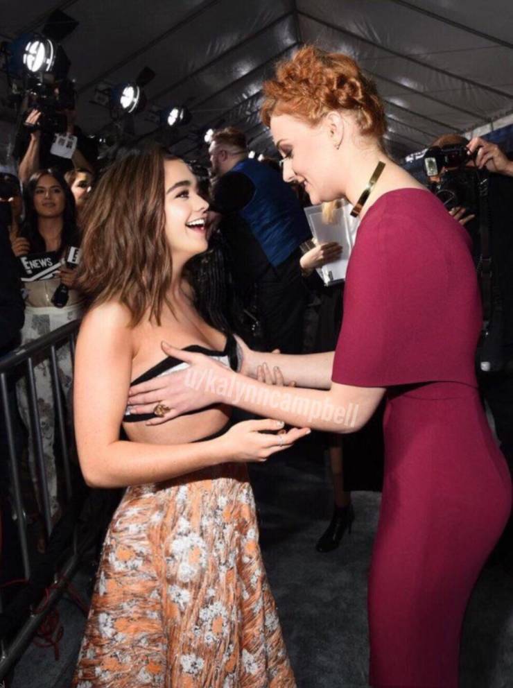 funny pics and memes -- sophie turner grabs maisie williams boobs