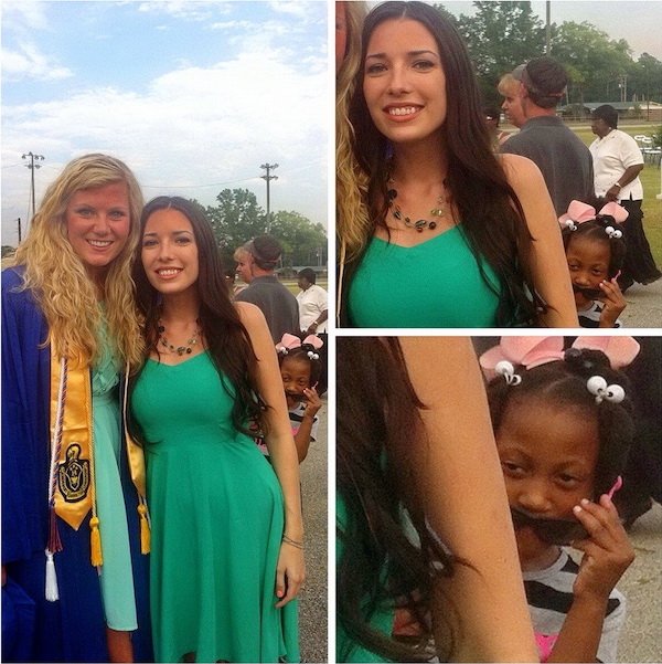funny pics and memes -- girl peeking out behind women taking picture - photo bomb