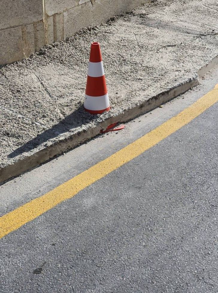 22 People Who Had One Job and Failed.