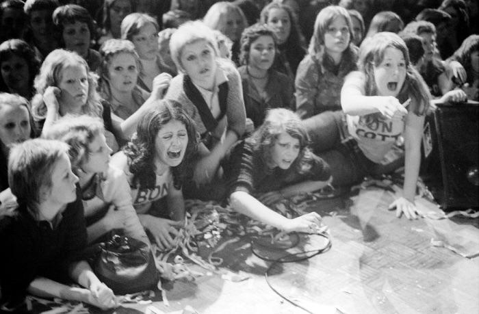 Screaming Bon Scott fans at an AC/DC show, Moorabbin Town Hall, Melbourne, circa 1974