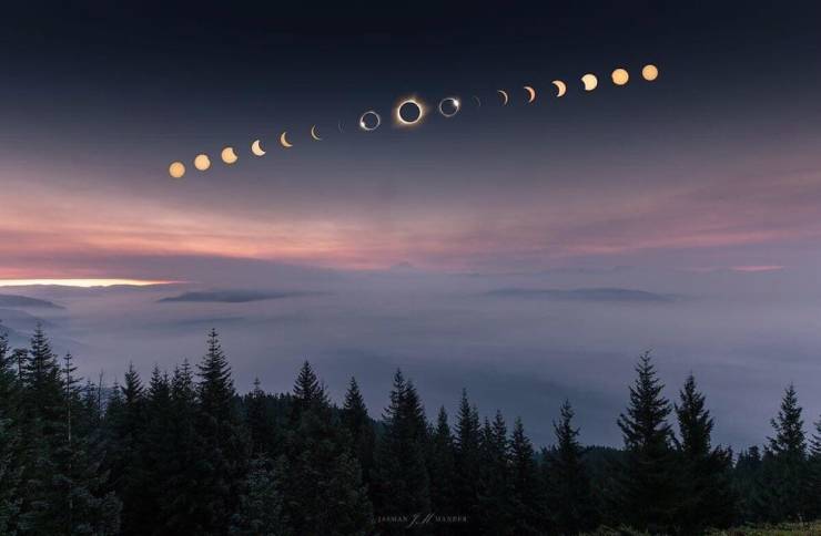“Amazing photo of totality in Oregon by photographer Jasman Lion Mander.”