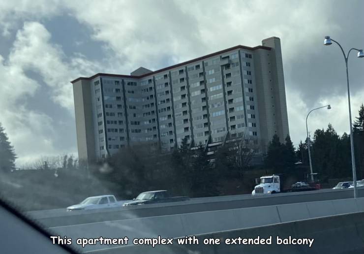 funny pics - This apartment complex with one extended balcony
