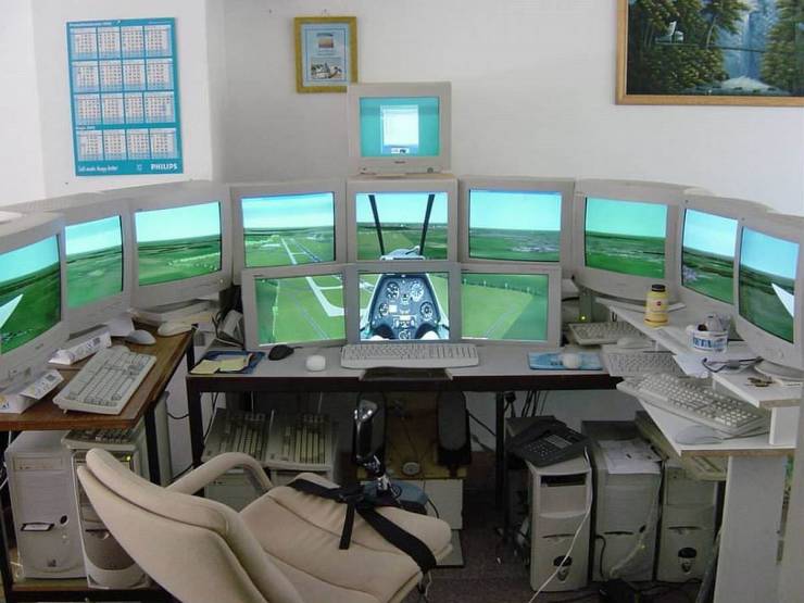 funny pics - crt flight simulator