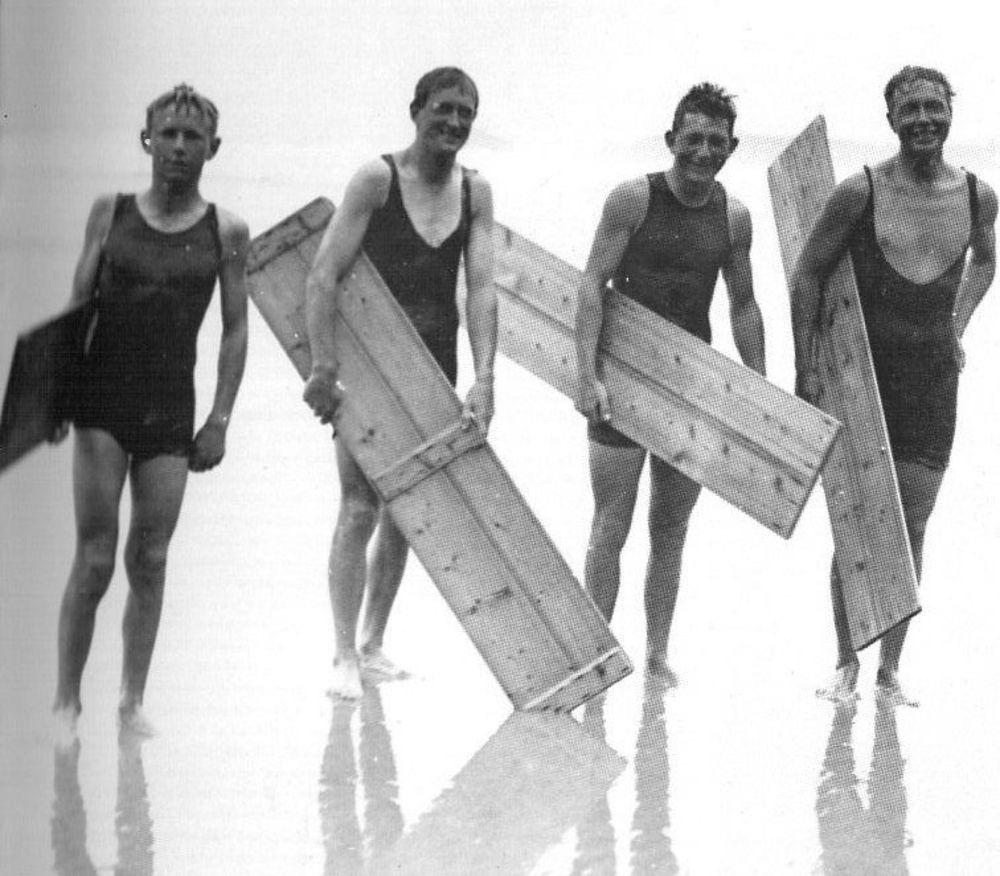 Surfers, 1910