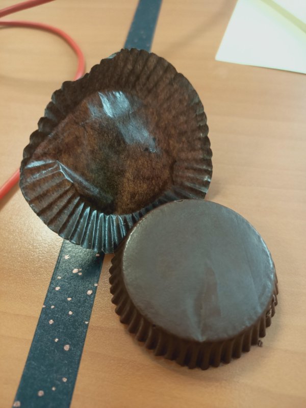 A perfectly clean Reese Cup… uughhh..