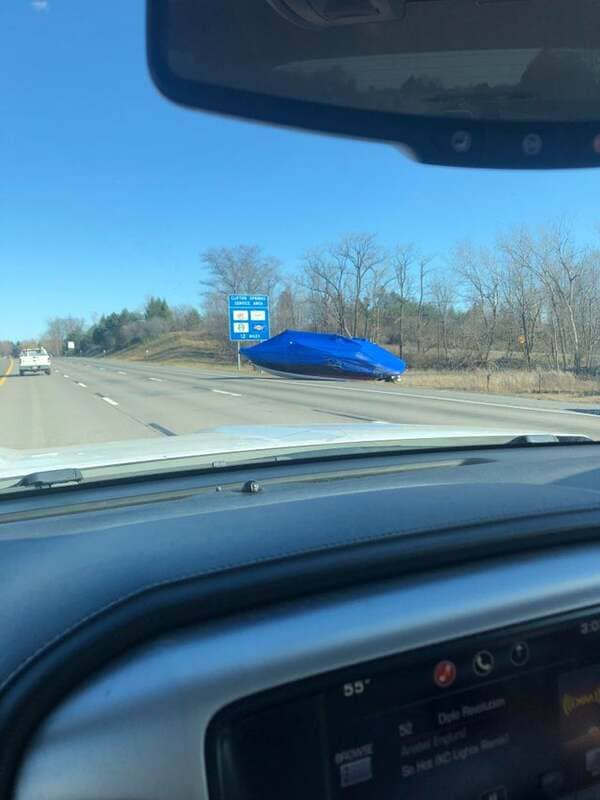 Anyone lose their boat on I 90?