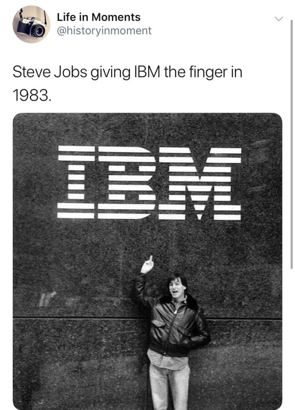 steve jobs gives ibm the finger - Life in Moments Steve Jobs giving Ibm the finger in 1983. Ibm