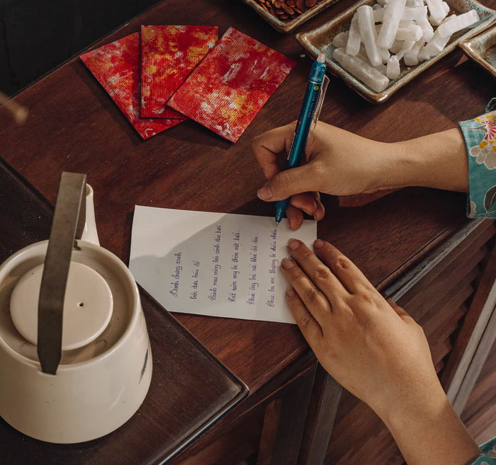 The final straw for me was when the bride demanded to see the toast I'd written...so she could edit it. She ended up rewriting it altogether, and I ended up skipping her wedding.